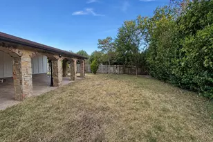 1909 Heathwood Cir, Round Rock, TX 78664 - Photo 12