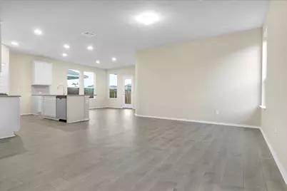 135 Lyndon Drive, San Marcos, TX 78666 - Photo 6