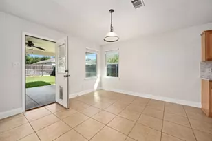 7817 Squirrel Hollow Dr, Georgetown, TX 78628 - Photo 12