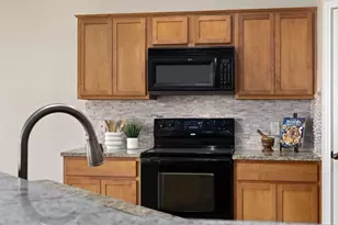 7817 Squirrel Hollow Dr, Georgetown, TX 78628 - Photo 16