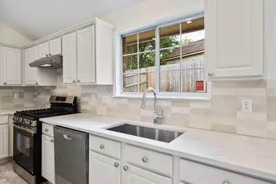 7018 Auckland Drive, Austin, TX 78749 - Photo 8
