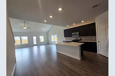 715 Universal Drive, Hutto, TX 78634 - Photo 6