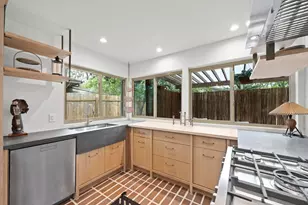 1400 Cripple Creek Dr, Austin, TX 78758 - Photo 16