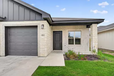 412 W Avenue C, Copperas Cove, TX 76522 - Photo 1
