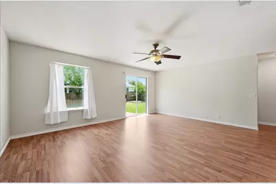195 Musgrav, Kyle, TX 78640 - Photo 12