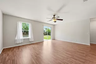 195 Musgrav, Kyle, TX 78640 - Photo 12