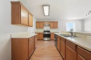 195 Musgrav, Kyle, TX 78640 - Photo 8