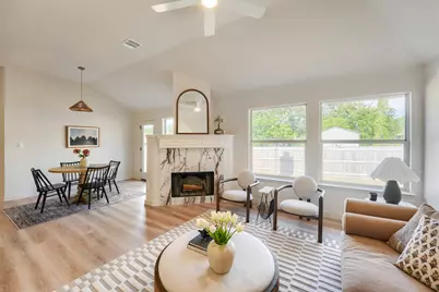 1012 N Railroad Avenue, Pflugerville, TX 78660 - Photo 1