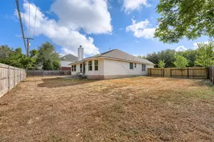 1012 N Railroad Ave, Pflugerville, TX 78660 - Photo 14