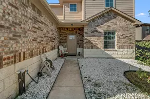633 Donegal Ln, Georgetown, TX 78626 - Photo 4