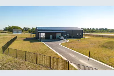 140 Airpark Drive, Georgetown, TX 78626 - Photo 2