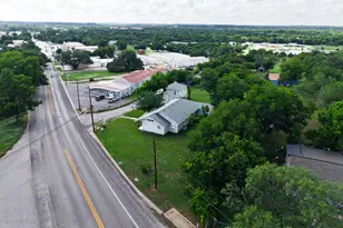 1301 Taylor St, Lampasas, TX 76550 - Photo 32
