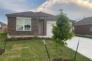 329 Escondido Cir, San Marcos, TX 78666 - Photo 2