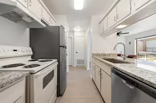 10111 Golden Meadow Dr, Austin, TX 78758 - Photo 8