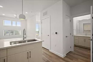 6324 N Lamar Blvd, Austin, TX 78752 - Photo 8
