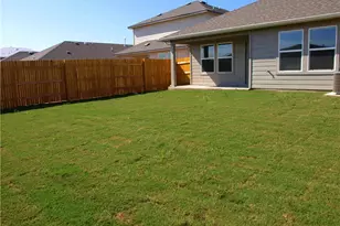 301 Hamilton Pool Ln, Bastrop, TX 78602 - Photo 20