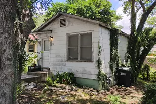 545 Lindsey St, San Marcos, TX 78666 - Photo 2