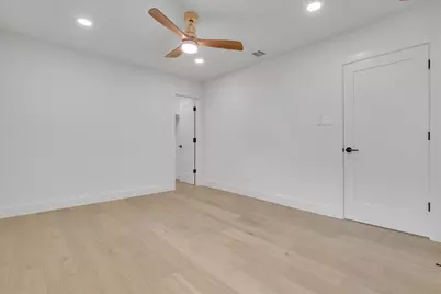 6807 Roanoke Drive, Austin, TX 78723 - Photo 16