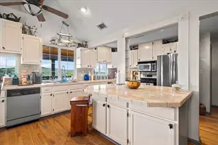 3615 Peninsular Dr, Marble Falls, TX 78654 - Photo 6