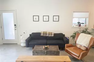 2101 Montopolis Dr, Austin, TX 78741 - Photo 8