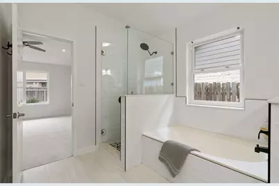 8104 Doe Meadow Drive, Austin, TX 78749 - Photo 28