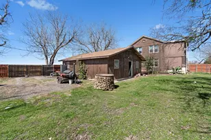 1543 W Clark St, Bartlett, TX 76511 - Photo 36