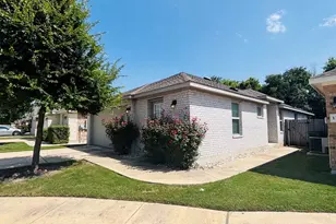 1303 Bear Peak Ln, Pflugerville, TX 78660 - Photo 2