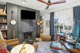 203 E 31st St, Austin, TX 78705 - Photo 16