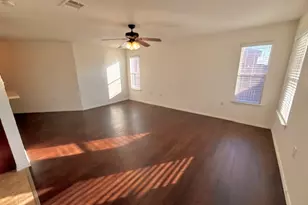 314 Paddington Dr, Kyle, TX 78640 - Photo 4