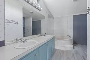 1177 County Road 402, Flatonia, TX 78941 - Photo 4