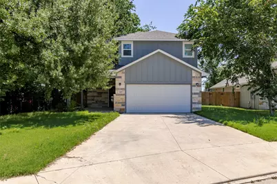 346 Webb Street, Smithville, TX 78957 - Photo 2