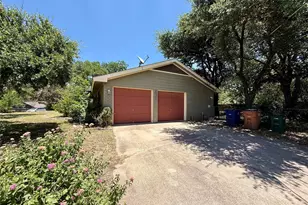 6301 Emory Ln, Austin, TX 78723 - Photo 10