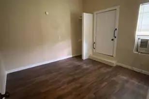 514 Ruddy St, Lockhart, TX 78644 - Photo 6