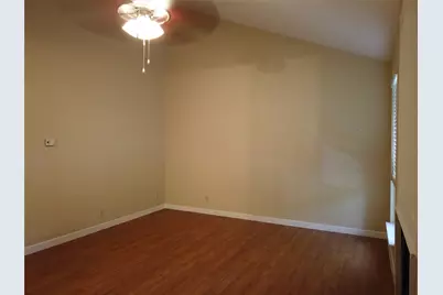 1000 W 26th Street #209, Austin, TX 78705 - Photo 2