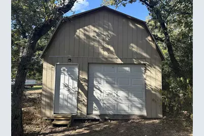 260 Dickerson Lane, Elgin, TX 78621 - Photo 30