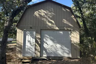 260 Dickerson Ln, Elgin, TX 78621 - Photo 30