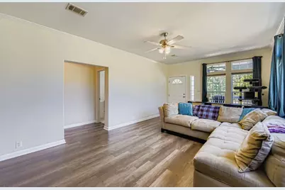 260 Dickerson Lane, Elgin, TX 78621 - Photo 8