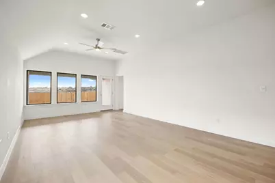 102 Malibu, Hutto, TX 78634 - Photo 8