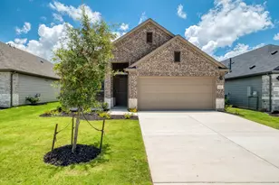 102 Malibu, Hutto, TX 78634 - Photo 2