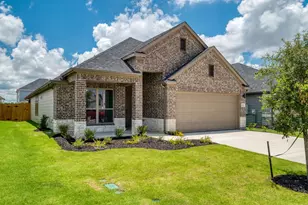 102 Malibu, Hutto, TX 78634 - Photo 2