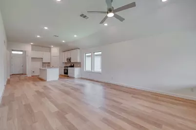 102 Malibu, Hutto, TX 78634 - Photo 12