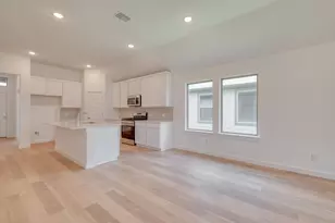 102 Malibu, Hutto, TX 78634 - Photo 8