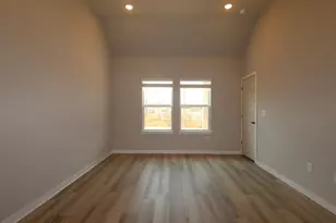 12004 Dillon Fls Dr, Austin, TX 78747 - Photo 10