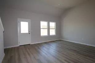 12004 Dillon Fls Dr, Austin, TX 78747 - Photo 6