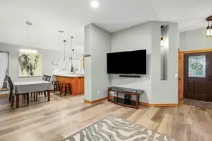 3015 Sunridge Dr, Austin, TX 78741 - Photo 14