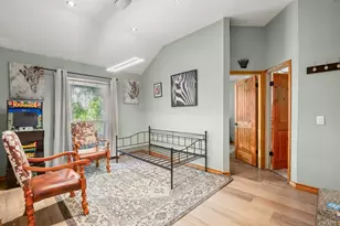 3015 Sunridge Dr, Austin, TX 78741 - Photo 20