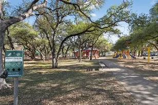 9709 Meadowheath Dr, Austin, TX 78729 - Photo 20