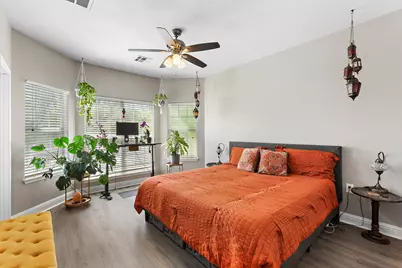 914 Bret Lane, Austin, TX 78721 - Photo 1