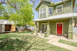 914 Bret Ln, Austin, TX 78721 - Photo 2