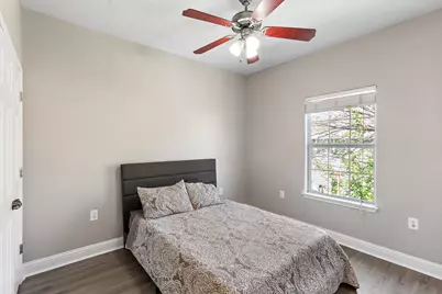 914 Bret Lane, Austin, TX 78721 - Photo 20